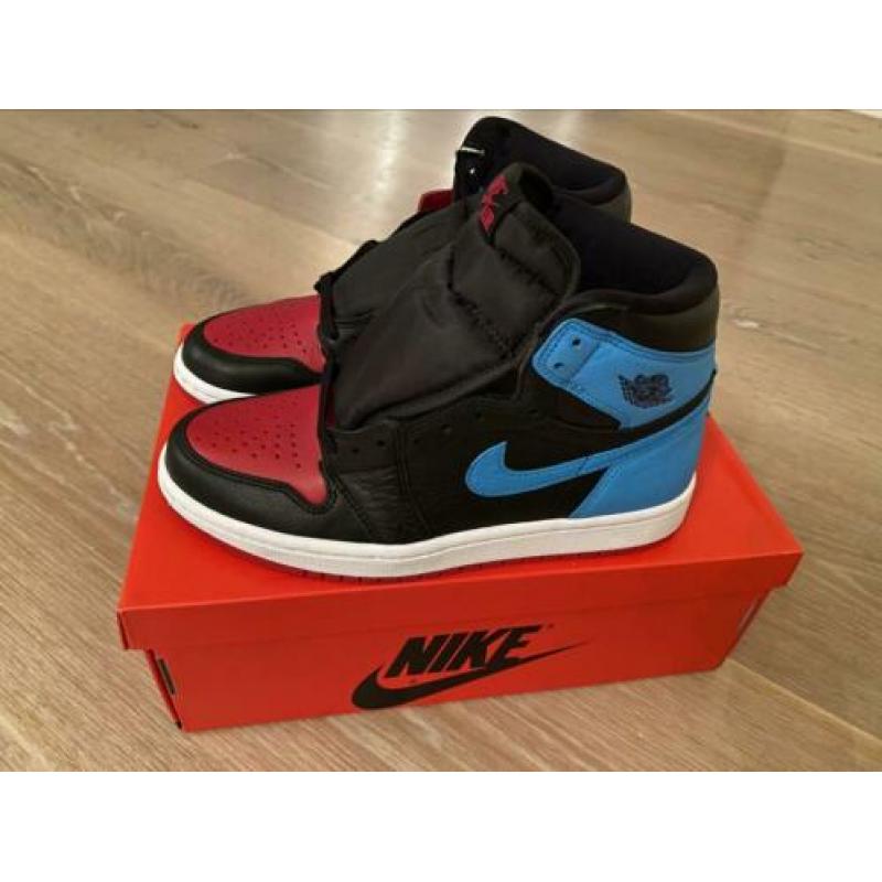 Air Jordan 1 retro high Og “UNC to Chicago”, maat 38,5 (2x)