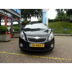 Chevrolet Spark 1.0 16V LT AIRCO RADIO CD / MP3 3 maanden ga