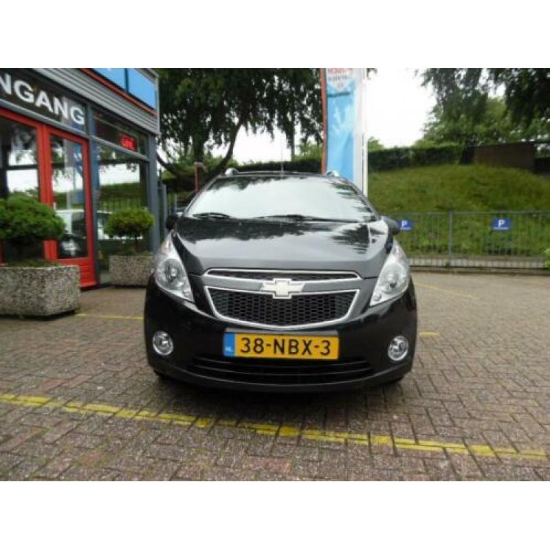 Chevrolet Spark 1.0 16V LT AIRCO RADIO CD / MP3 3 maanden ga