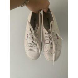 Superga wit maat 36