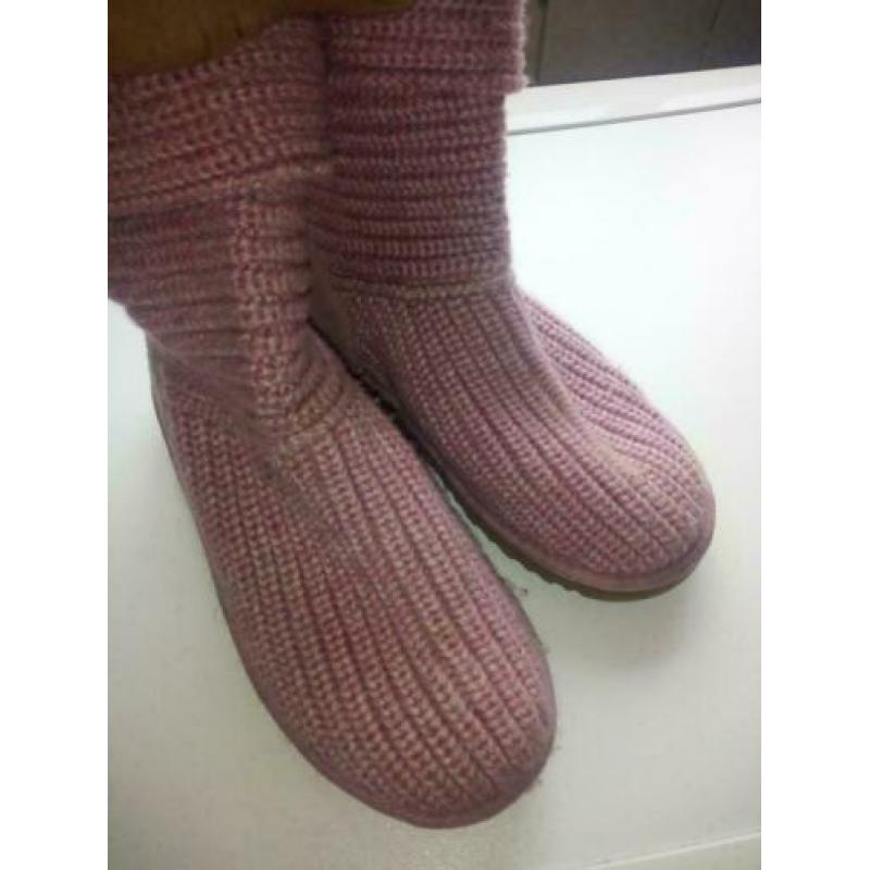 Uggs Gebreid Roze maat 33/34