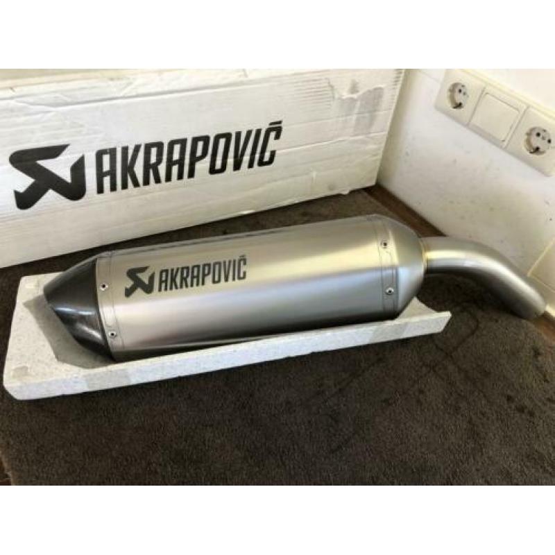 Akrapovic uitlaat demper Honda VFR800F 17-19 VFR800X 17-19