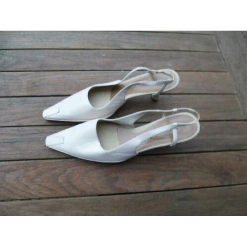 Mooie TAMARIS slingbacks maat 40