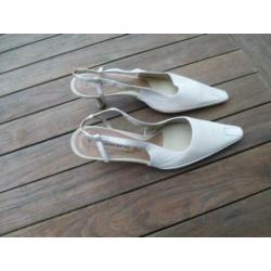 Mooie TAMARIS slingbacks maat 40