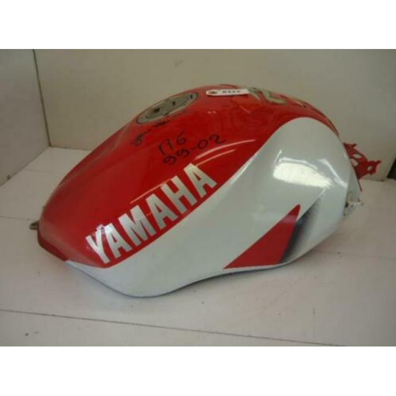 R6 1999 - 2002, Yamaha Benzinetank D1-31041