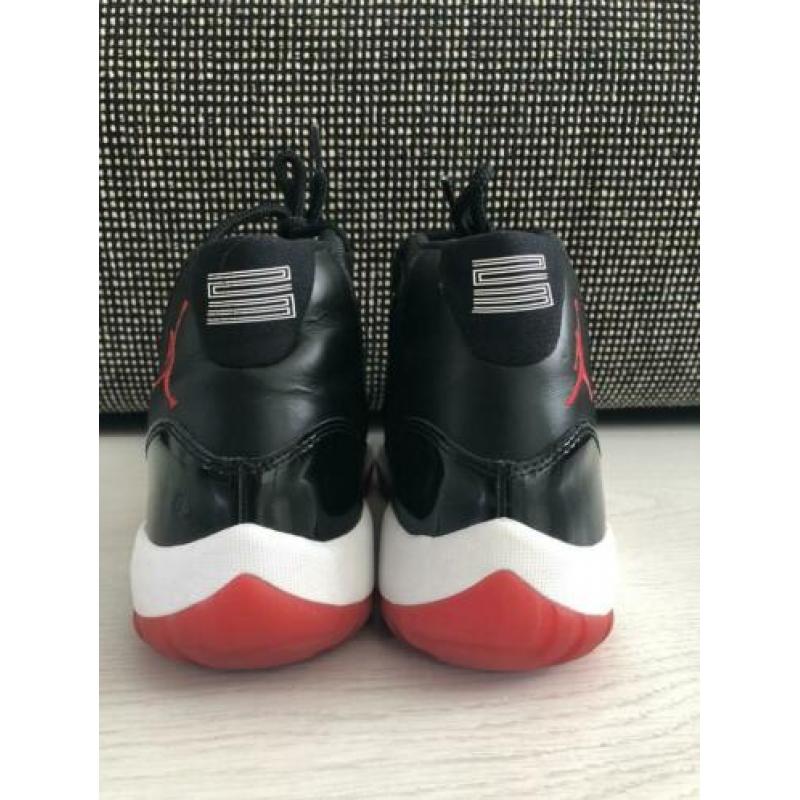 JORDAN 11 RETRO PLAYOFFS 2012 Black/Varsity Red/White - 40,5