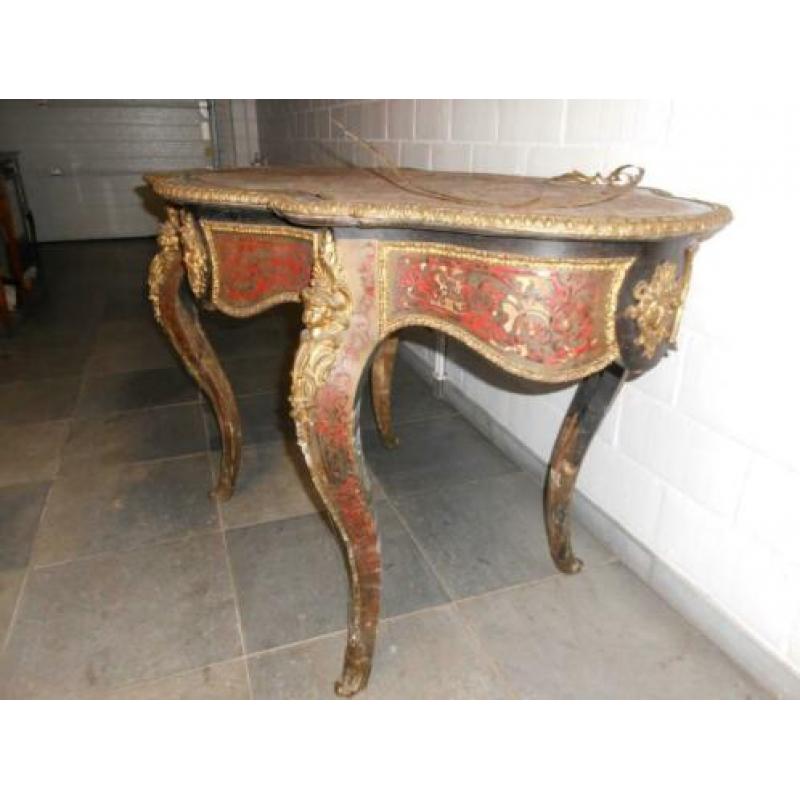 Boulle tafel