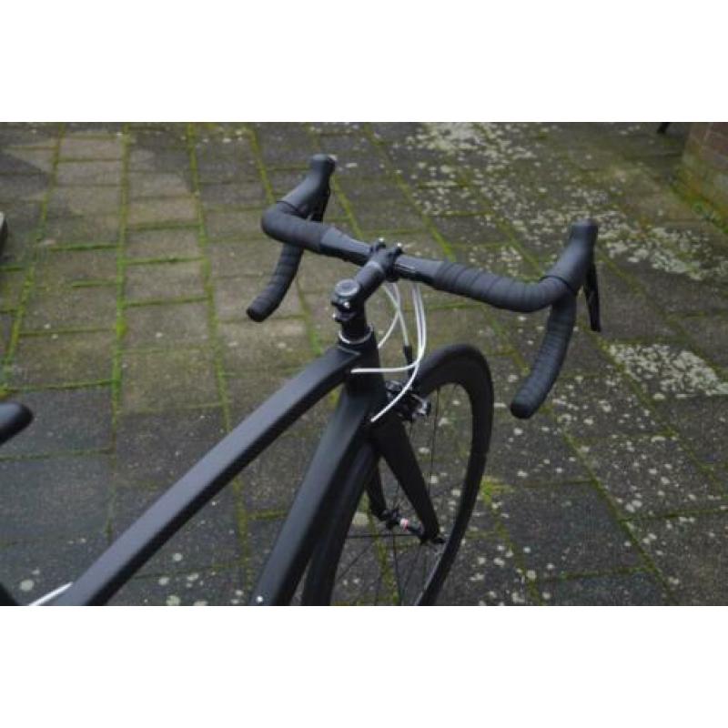 Carbon racefiets, matzwart