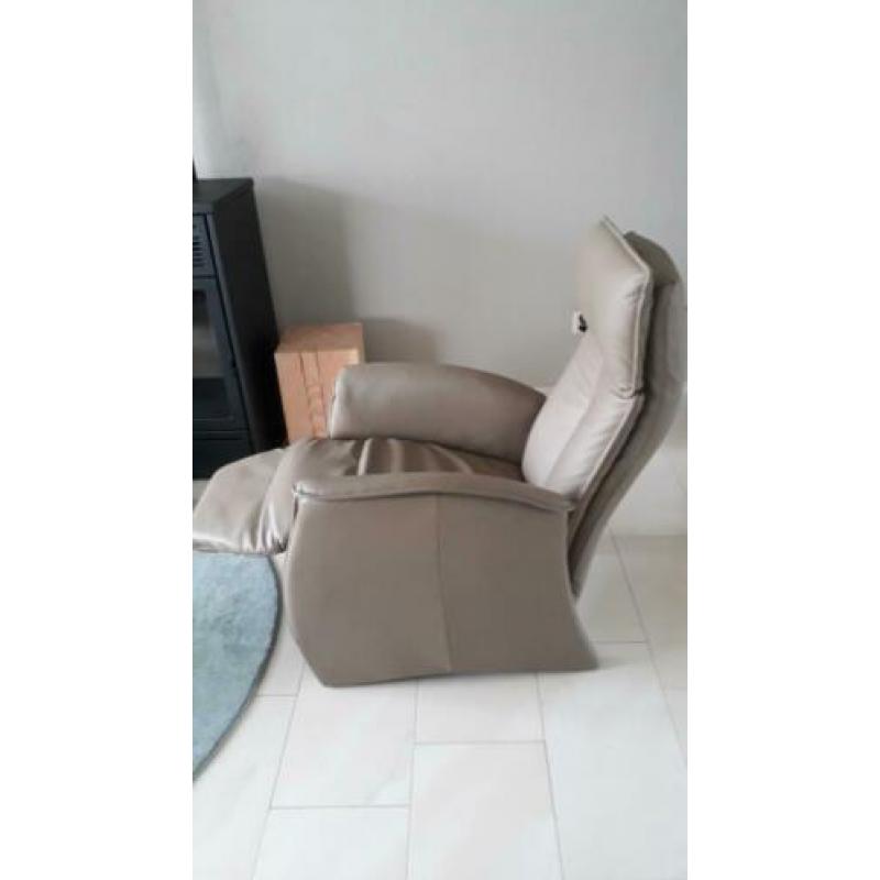 Electrische relaxstoel, kleur taupe