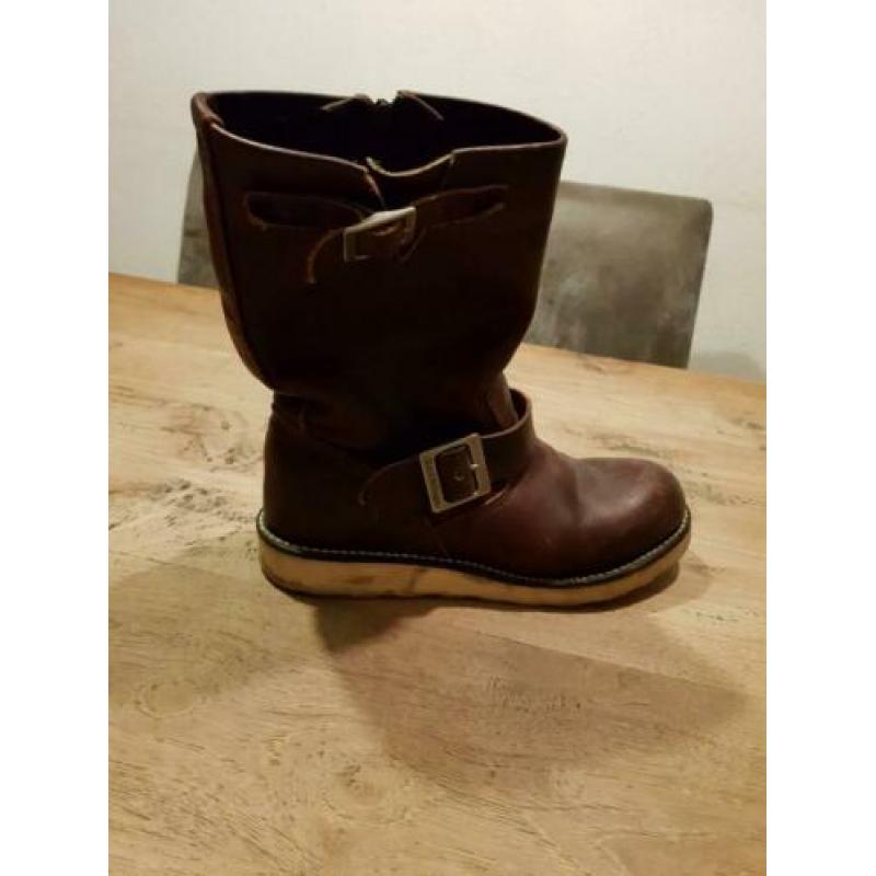 Te koop red wing shoes mt 38