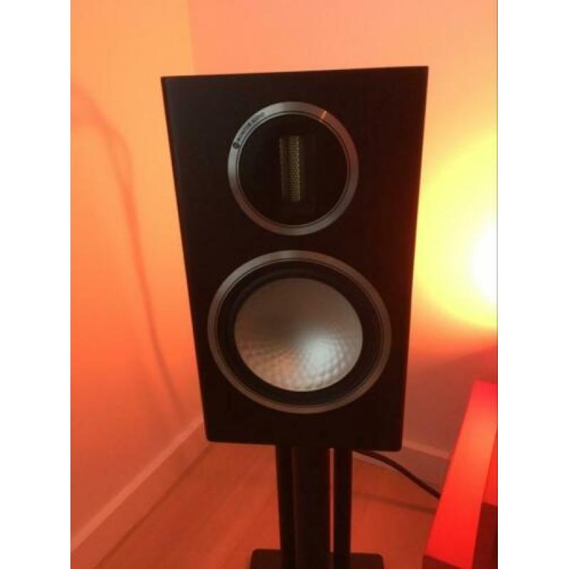 Monitor Audio Gold 100 4G inclusief stands