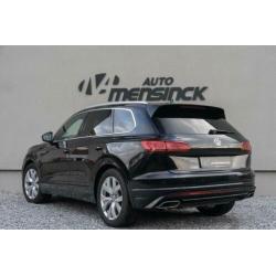 Volkswagen Touareg 3.0 TDI R-line 4Motion / Luchtvering/ Sta