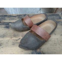 Oude brocante houten klompen wooden shoes *Etage3*