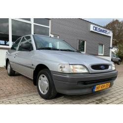 Ford Escort 1.4 CL 1e Eigenaar ! 87.264 KM ! Nieuwstaat !