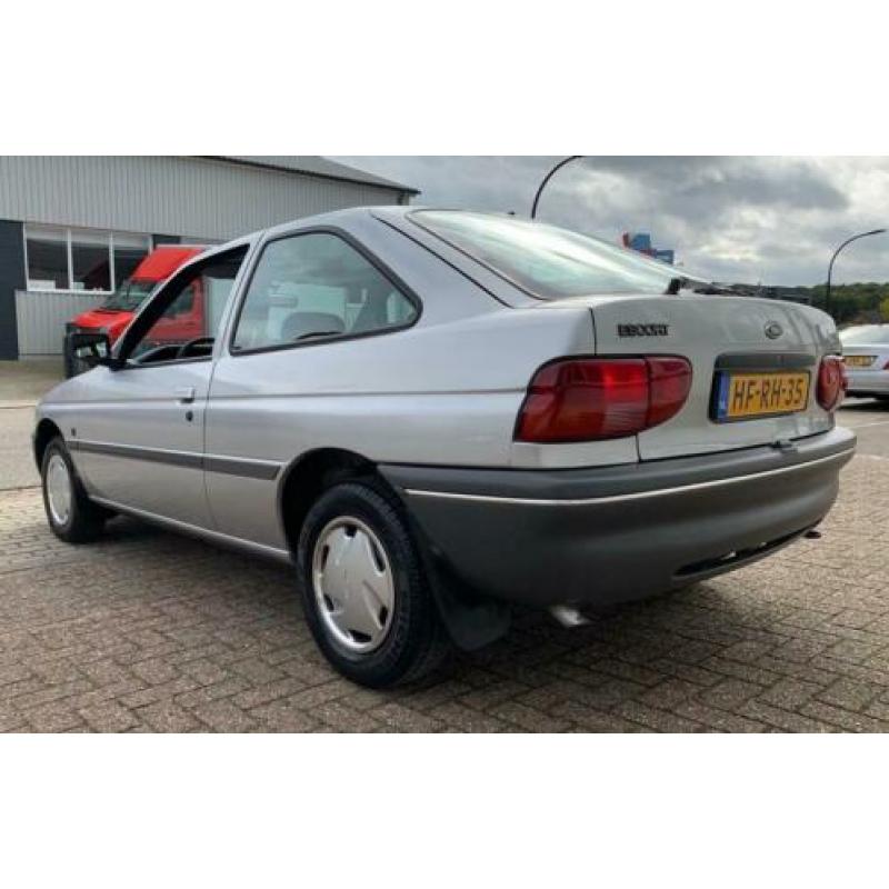 Ford Escort 1.4 CL 1e Eigenaar ! 87.264 KM ! Nieuwstaat !