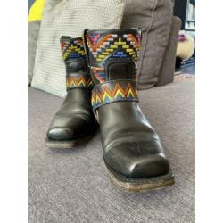 Sendra cowboylaarzen maat 38 -geborduurd met Azteken patroon