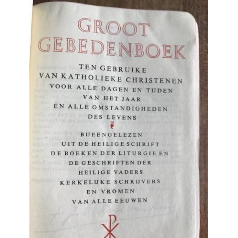 Groot gebedenboek goud kleurig