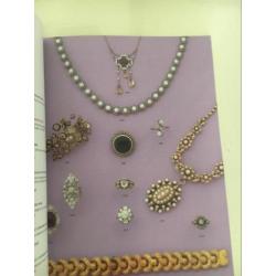 Christies sieraden catalogus 2003, ook een aantal horloges