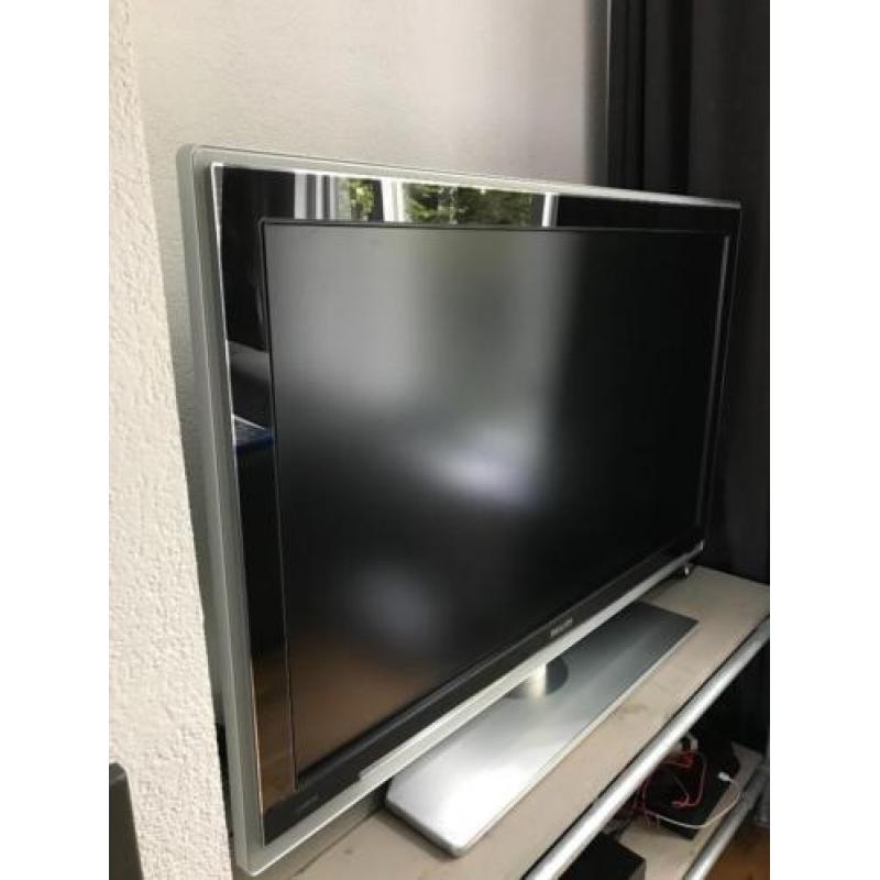 Philips 47 inch LCD televisie incl. Ambilight 3 47PFL9732D