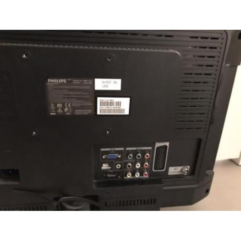 Televisie merk Philips model nummer MWT1221T