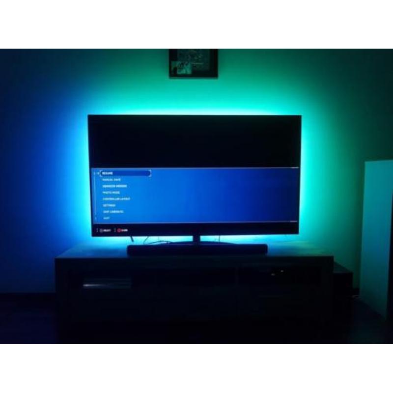 LG 65SK8500PLA Super UHD 2018 TV met Philips Hue Lightstrips