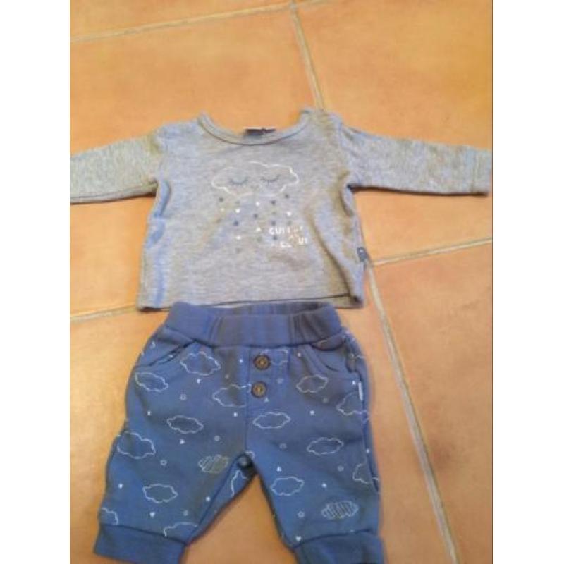 Baby kleding maat 50 en 56